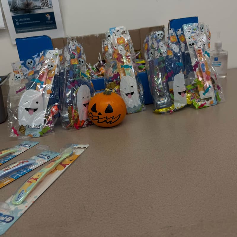 Candy Handout at Point Hope Clinic (3/4)