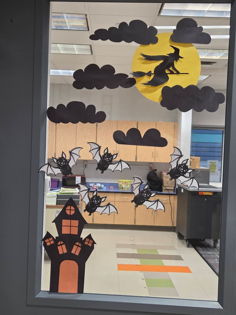 Tikigaq School is getting ready for Halloween! (2/5)