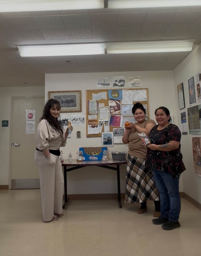 Candy Handout at Point Hope Clinic (1/4)