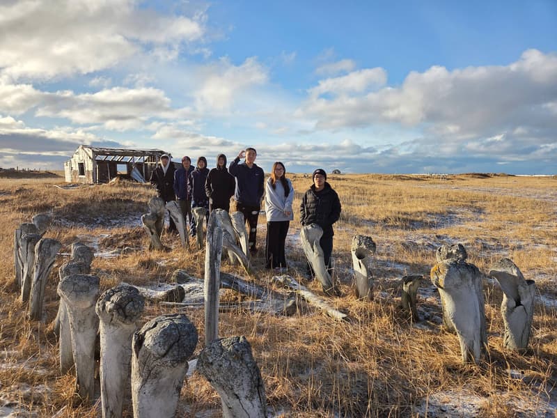 Visiting Students Explore Tikigaq (2/5)
