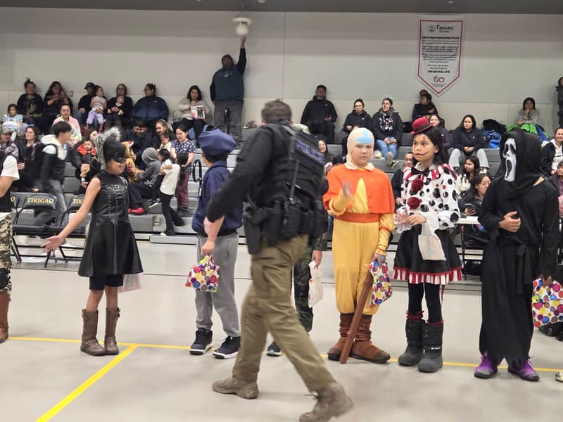 Halloween Celebration at Tikigaq School (4/5)